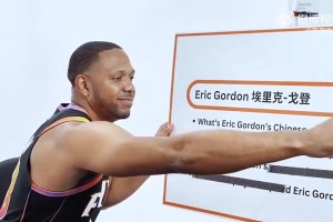 大史此前：米切尔疯狂吹捧哈登，哈登肯定会降薪留下！