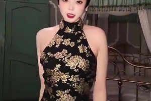 水晶宫vs考文垂在线观看_水晶宫vs考文垂在线直播_水晶宫vs考文垂录像回放身材丰满！女主播小太阳这身旗袍装扮你们给几分？
